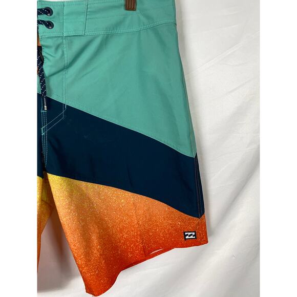 Billabong Men T-Street Pro shorts Boardshort Trunk Colorblock Swim Surf Size 32 - Picture 9 of 9